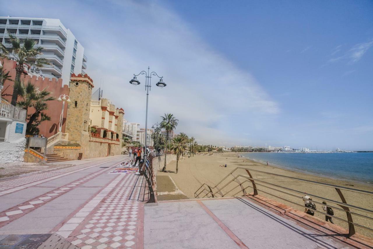 Fantanstico apartamento sobre el mar Benalmádena Exterior foto