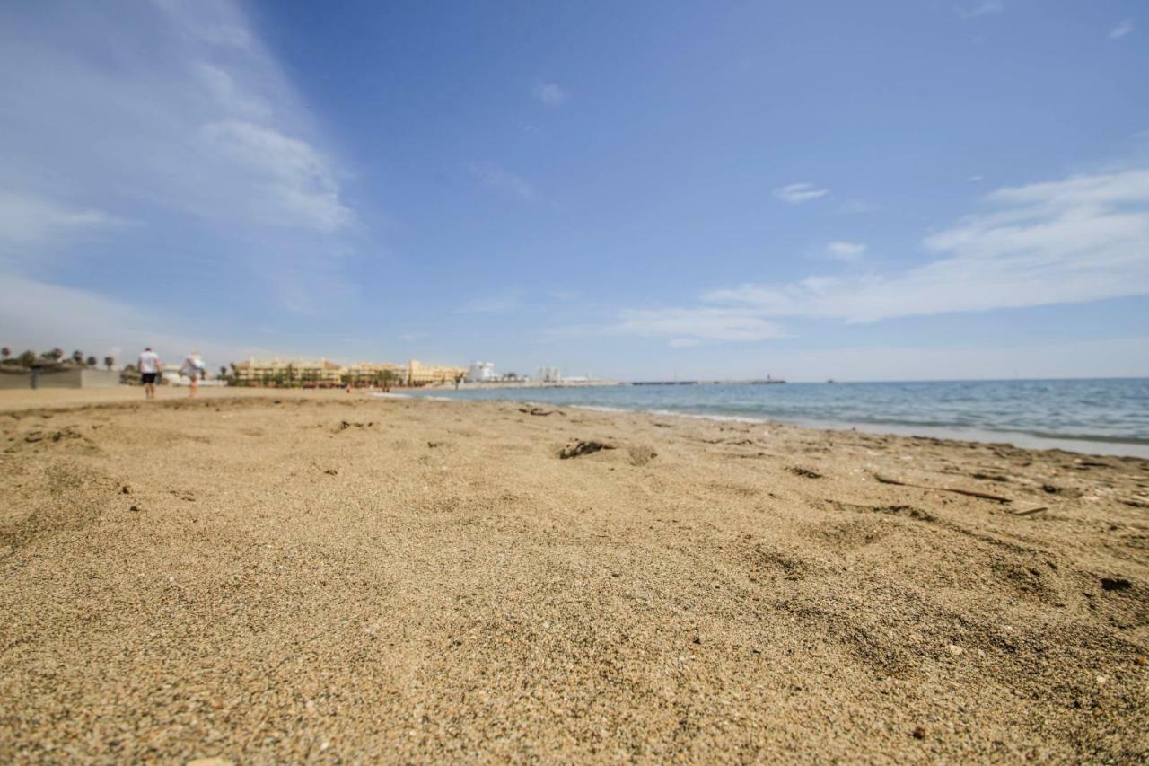 Fantanstico apartamento sobre el mar Benalmádena Exterior foto
