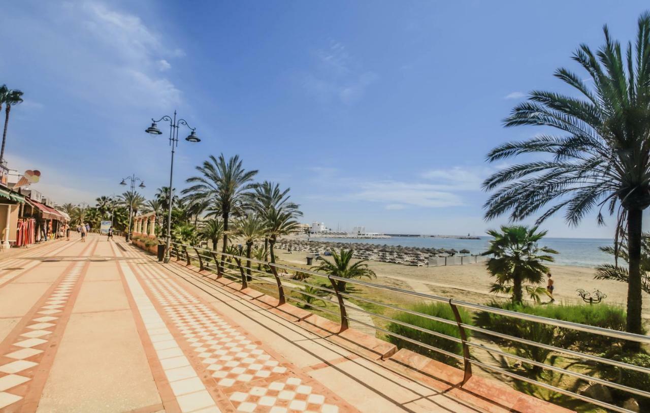 Fantanstico apartamento sobre el mar Benalmádena Exterior foto