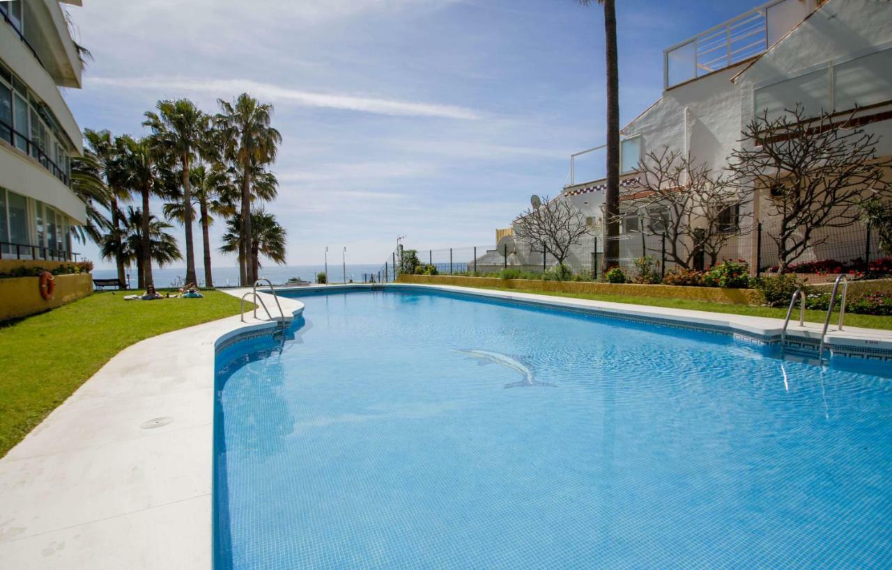Fantanstico apartamento sobre el mar Benalmádena Exterior foto