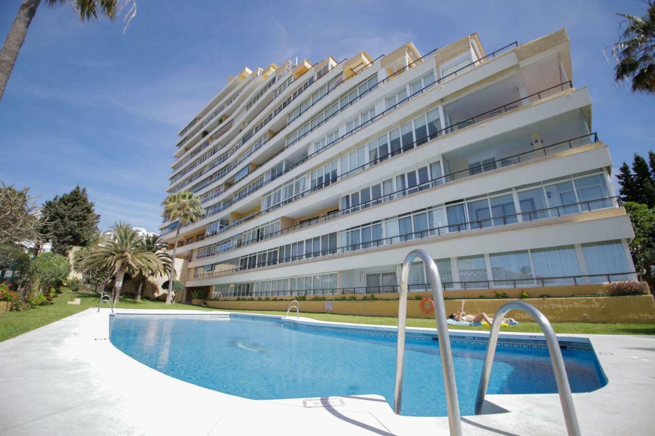 Fantanstico apartamento sobre el mar Benalmádena Exterior foto