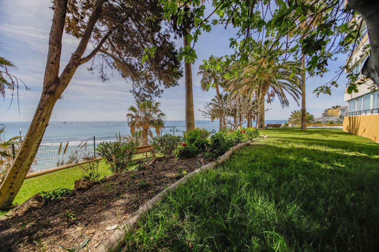 Fantanstico apartamento sobre el mar Benalmádena Exterior foto