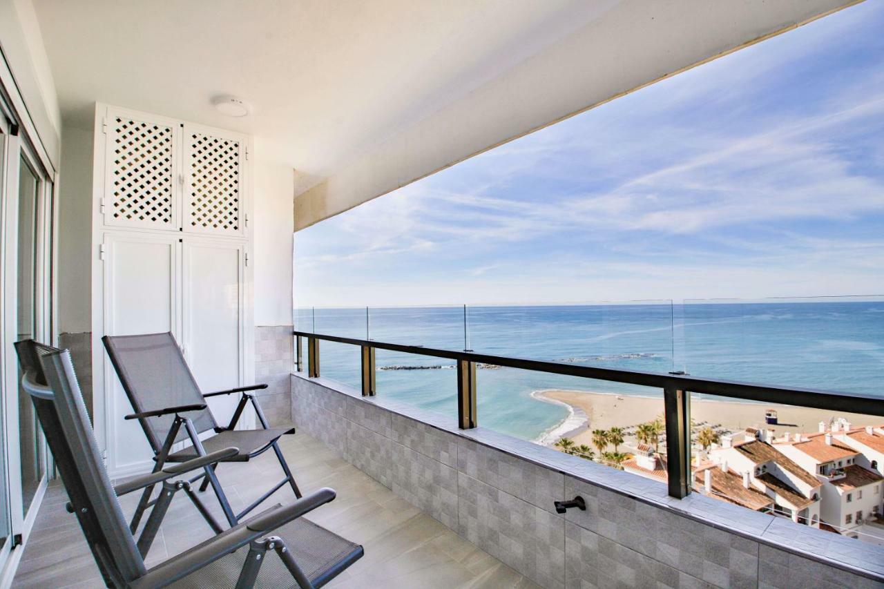Fantanstico apartamento sobre el mar Benalmádena Exterior foto