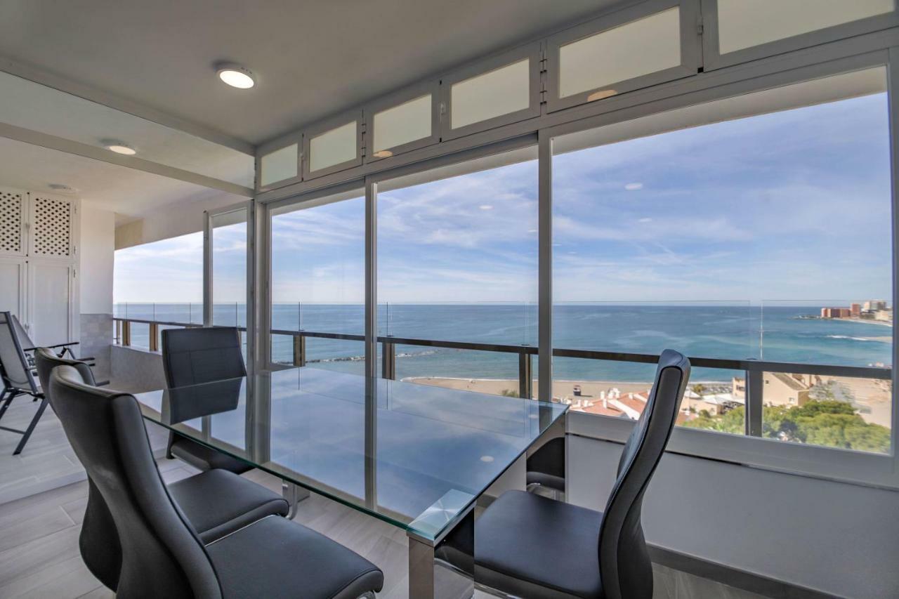 Fantanstico apartamento sobre el mar Benalmádena Exterior foto